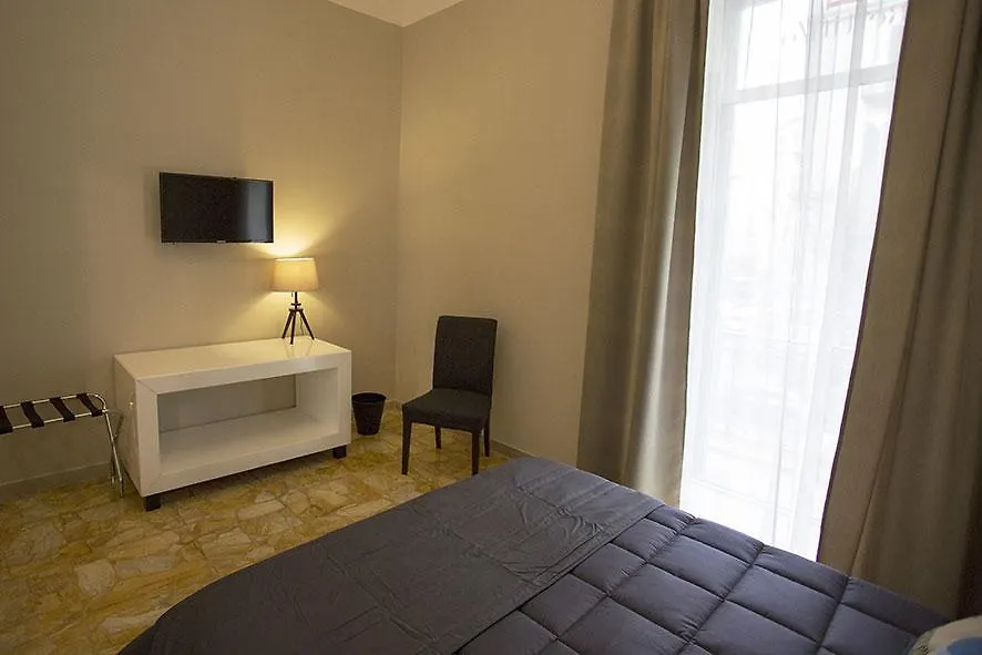 *** Guest house B&B Rettifilo Naples Italy