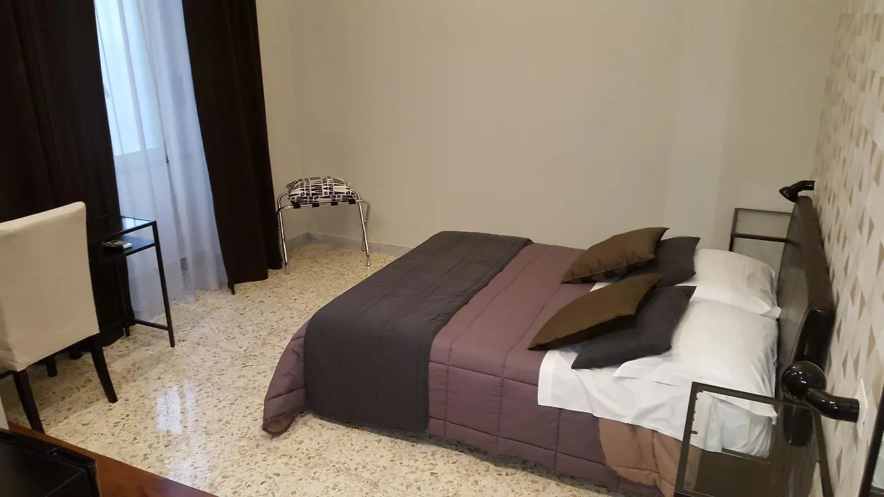 B&B Rettifilo Naples Italy